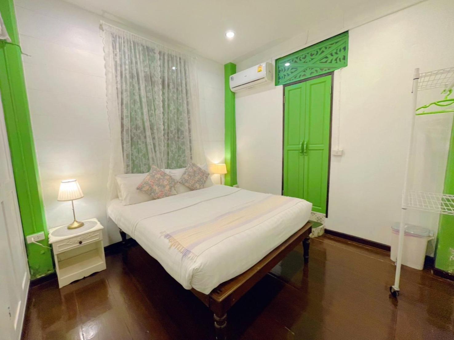 Green Teak House Bangkok Luaran gambar