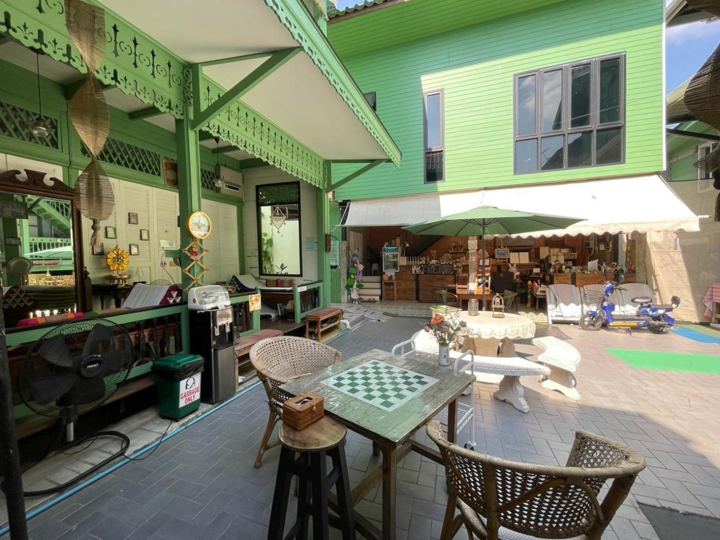 Green Teak House Bangkok Luaran gambar