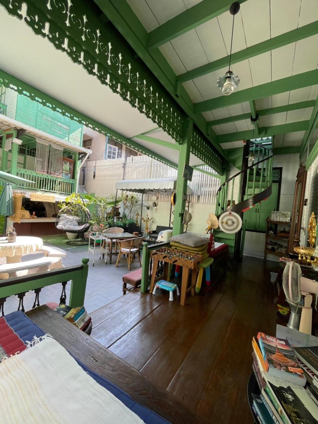 Green Teak House Bangkok Luaran gambar