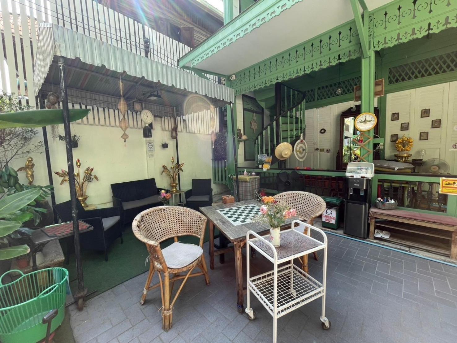 Green Teak House Bangkok Luaran gambar