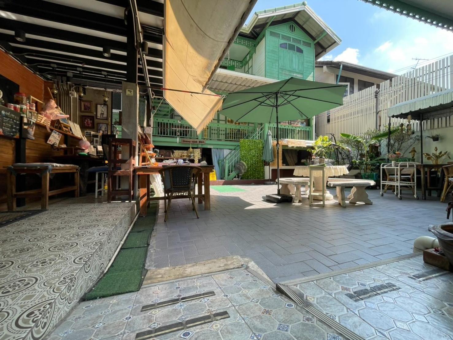 Green Teak House Bangkok Luaran gambar