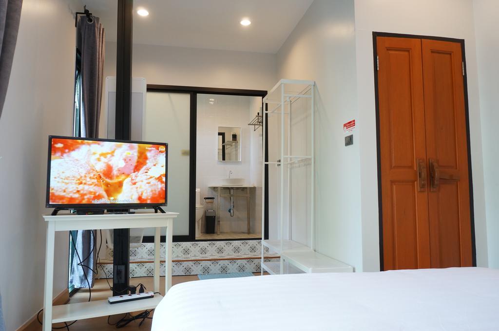 Green Teak House Bangkok Luaran gambar